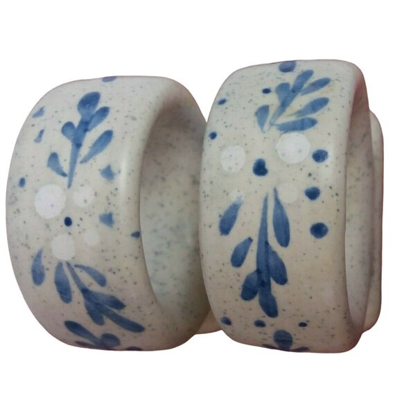 Vintage White Blue Napkin Ring Holders Hand-painted Ceramic Set of 2 Replacement - Picture 1 of 8